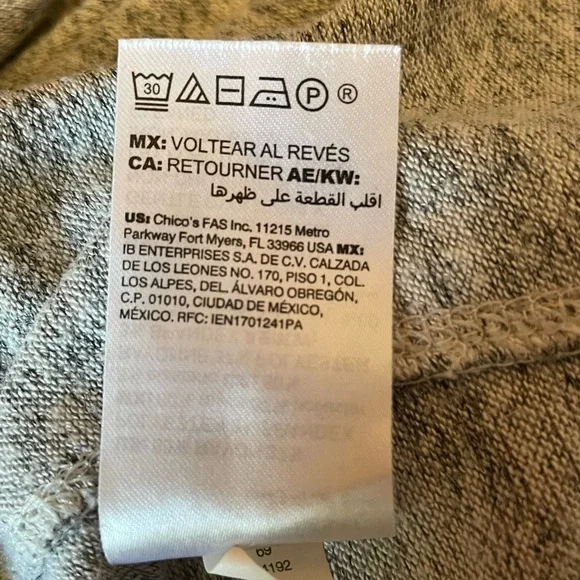 Chico’s Zenergy grey oversized top - Picture 5 of 5